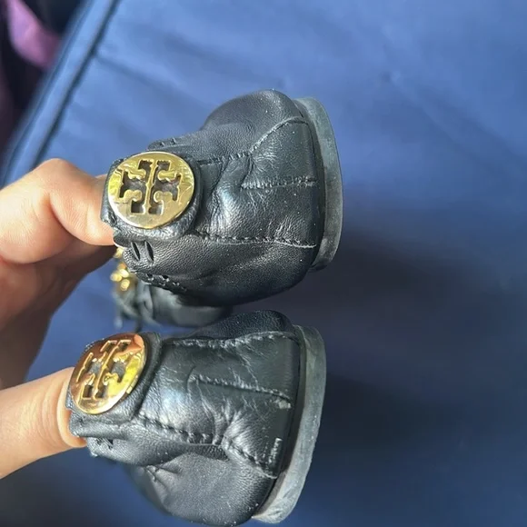 Tory Burch Black Leather Flats with Gold Accents - Picture 4 of 6